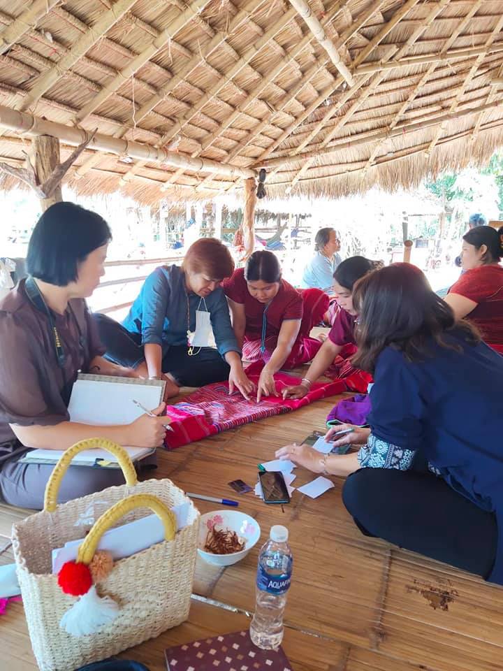 จัดเก็บข้อมูลลายผ้า นำไปสู่การจัดทำองค์ความรู้